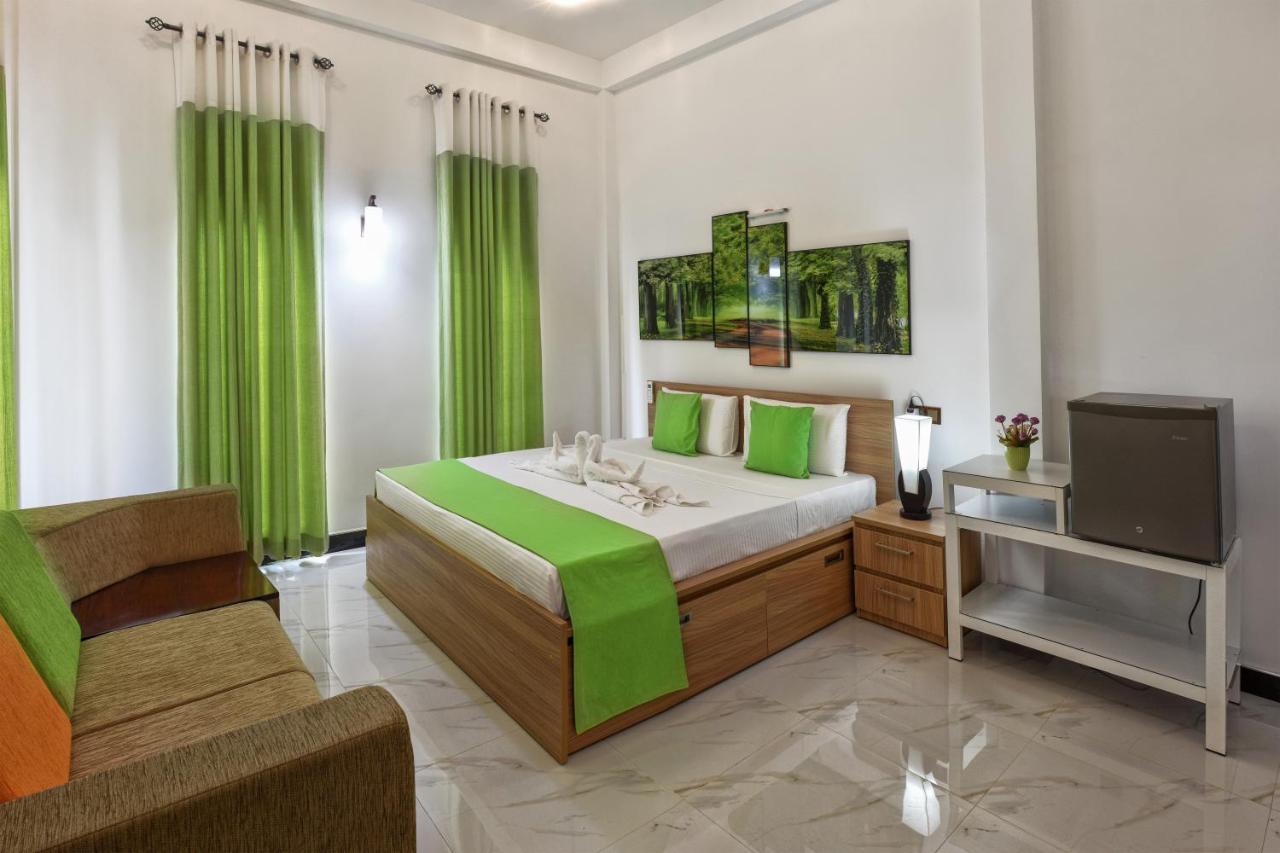 White Land City Hotel Dambulla Exterior foto