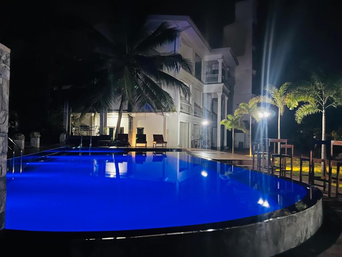 White Land City Hotel Dambulla Exterior foto